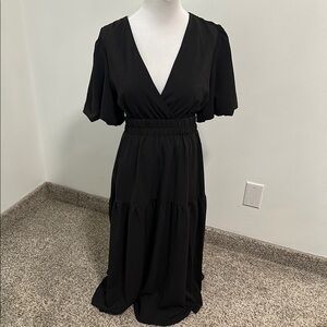 🌷 NWOT Amazon Puff Sleeve Tiered Maxi Dress